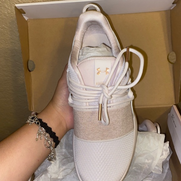 Under Armour Shoes - Picture 4 of 6